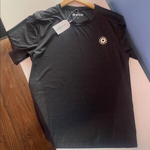 NWT Club Pilates Men’s Black Short-Sleeve Performance Jeff Tee, large